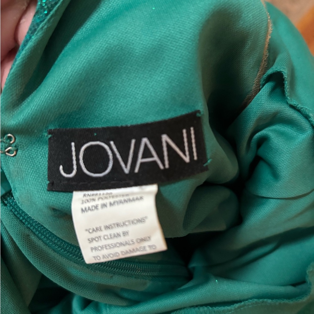 Jovani 47075 Green Glitter Plunging Mermaid Gown - Picture 5 of 5